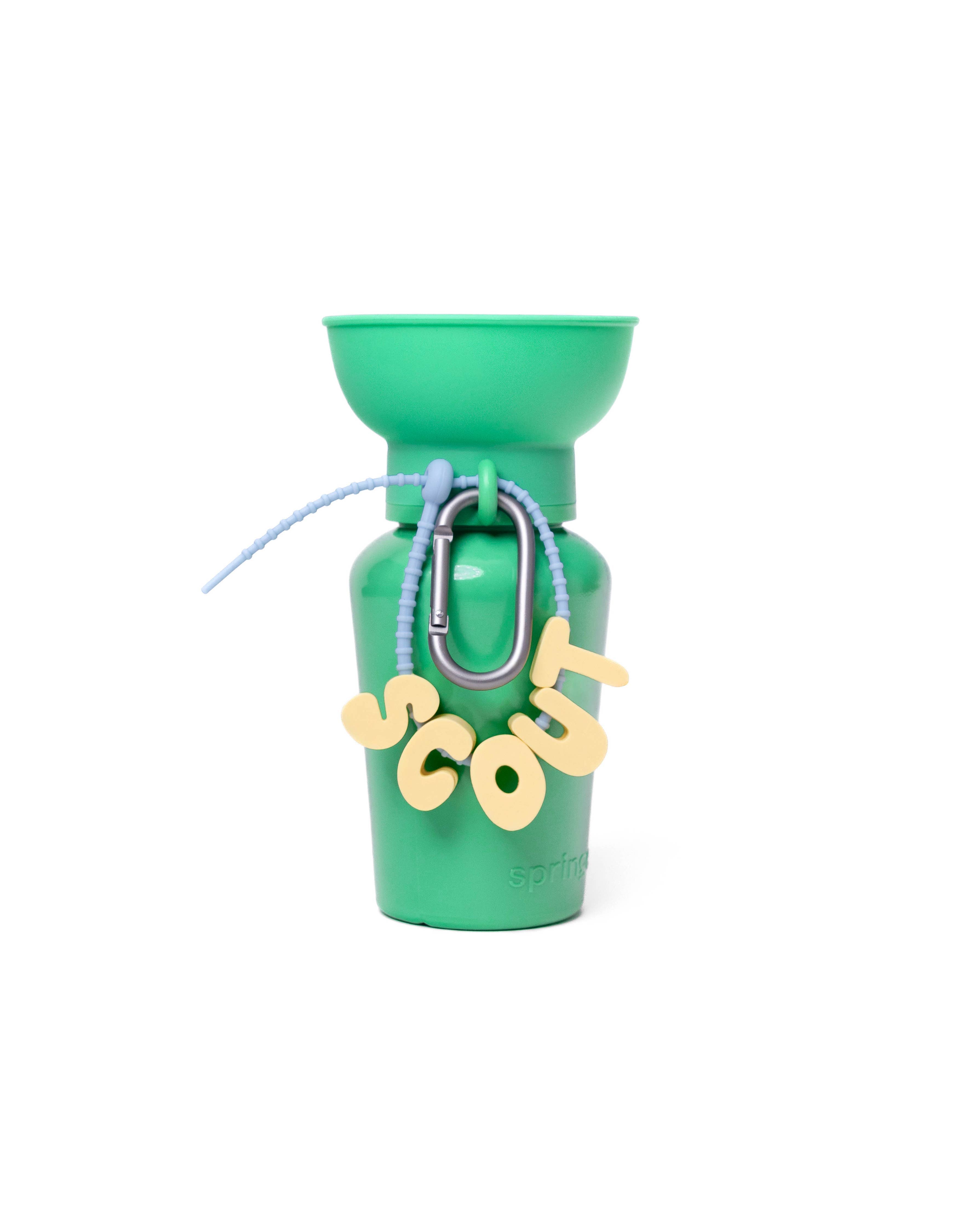 Bouteille d'eau de voyage pour chien 590ml à bouchon flip